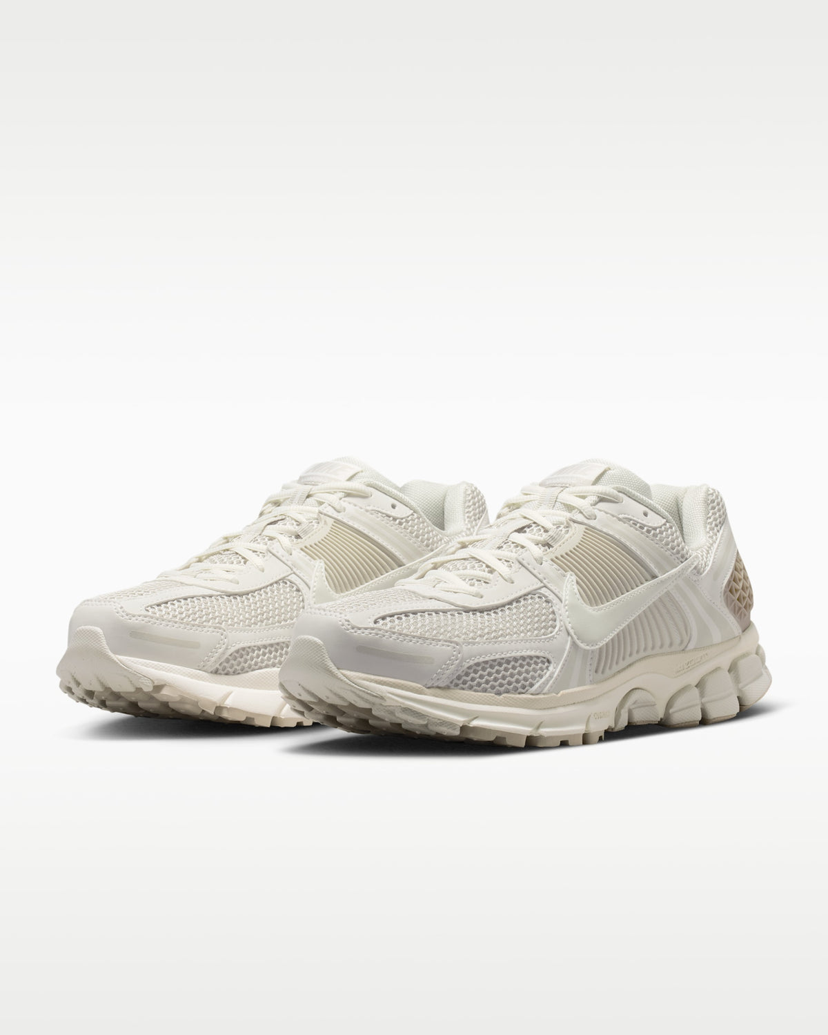 Nike Zoom Vomero 5 "Sail/Cream"