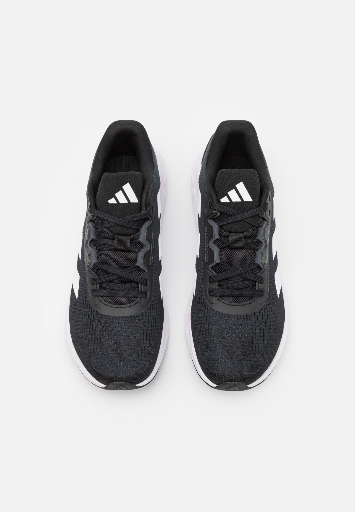 Adidas Questar 3 "Noir/Blanc"
