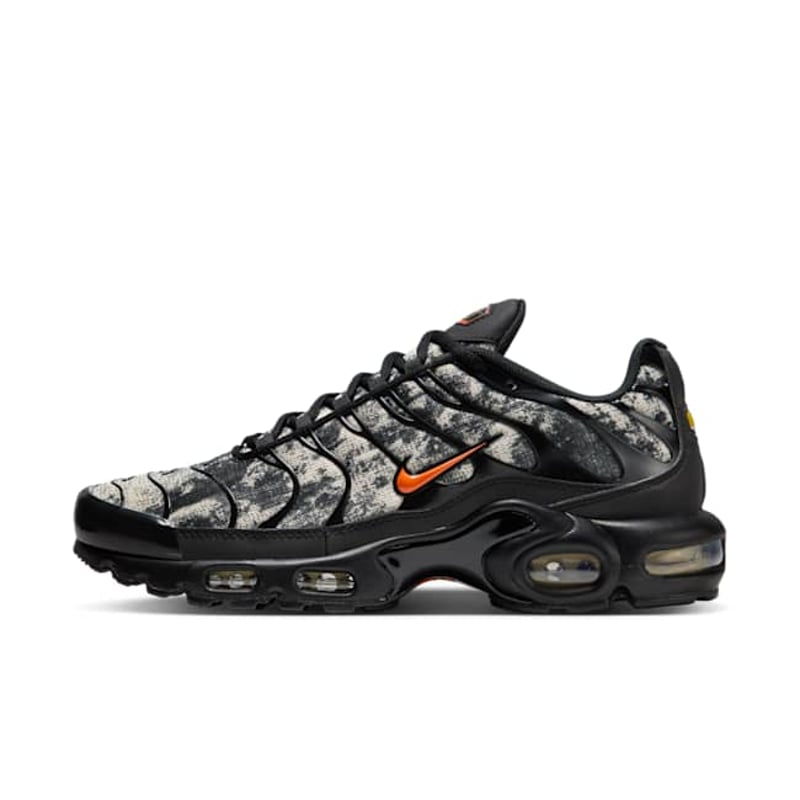 Nike Air Max Plus Camouflage Noir Safety Orange
