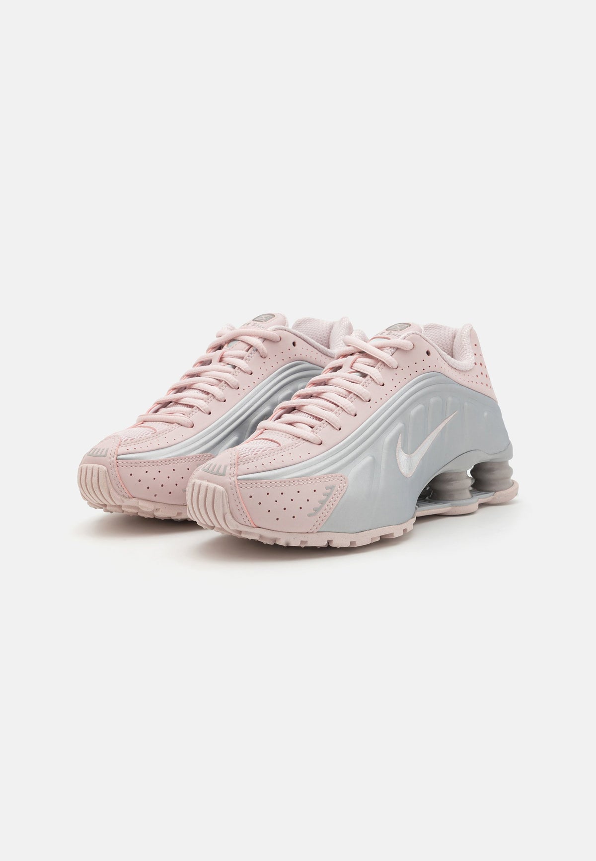 Nike Shox R4 "Barely Rose / Metallic Platinum"