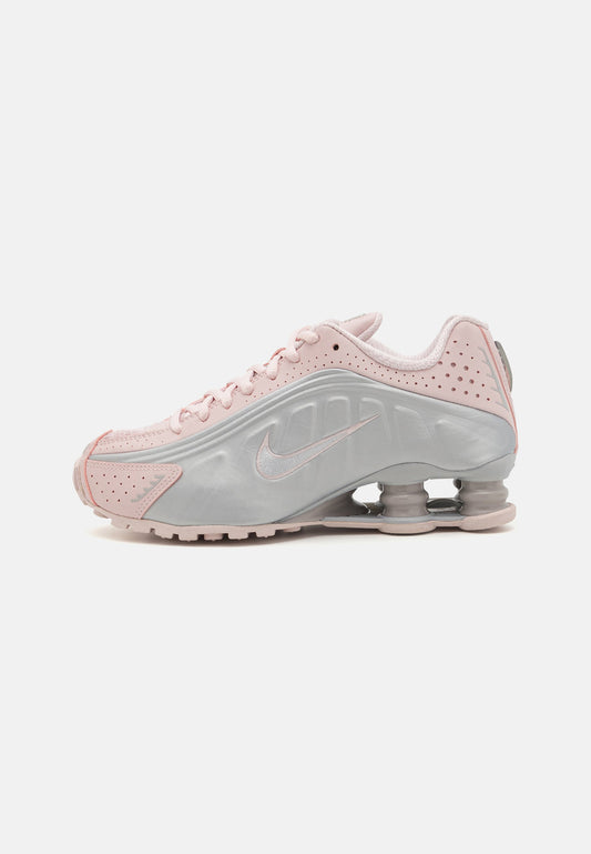 Nike Shox R4 "Barely Rose / Metallic Platinum"