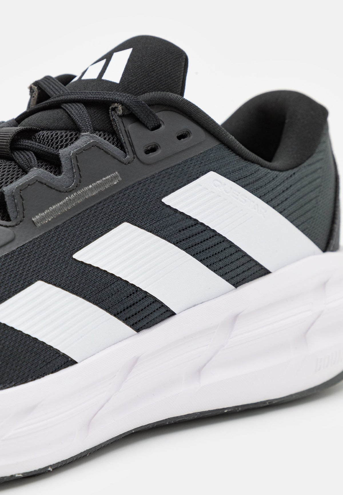 Adidas Questar 3 "Noir/Blanc"
