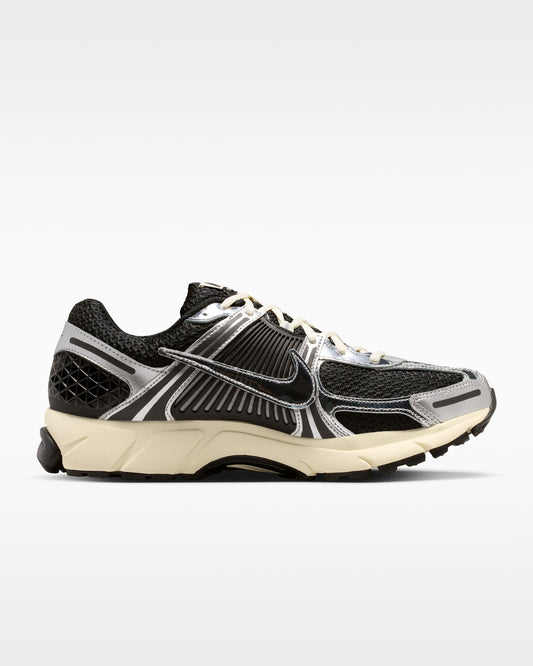 Nike Zoom Vomero 5 - Noir/Argent Métallisé