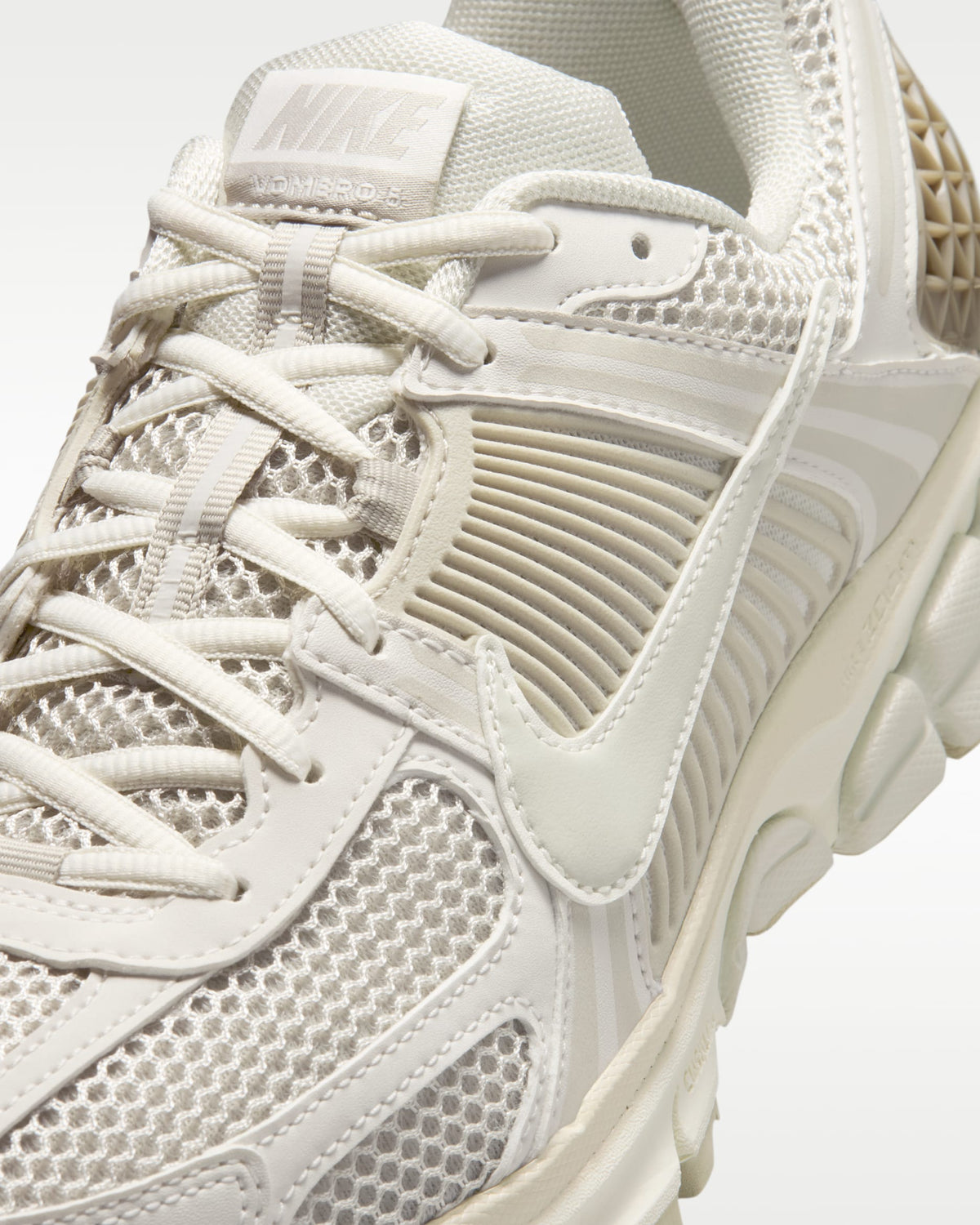 Nike Zoom Vomero 5 "Sail/Cream"