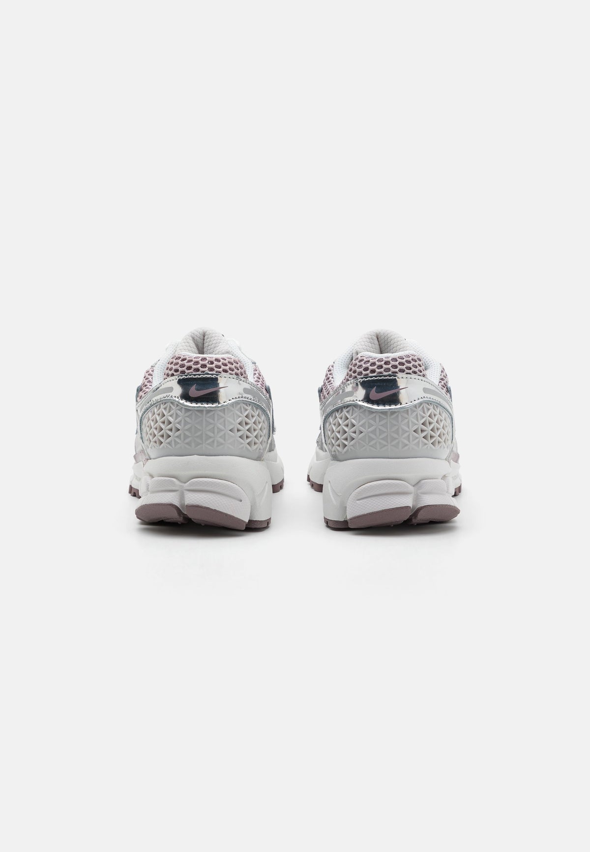 Nike Zoom Vomero 5 - Vast Grey/Metallic Silver/Platinum Violet