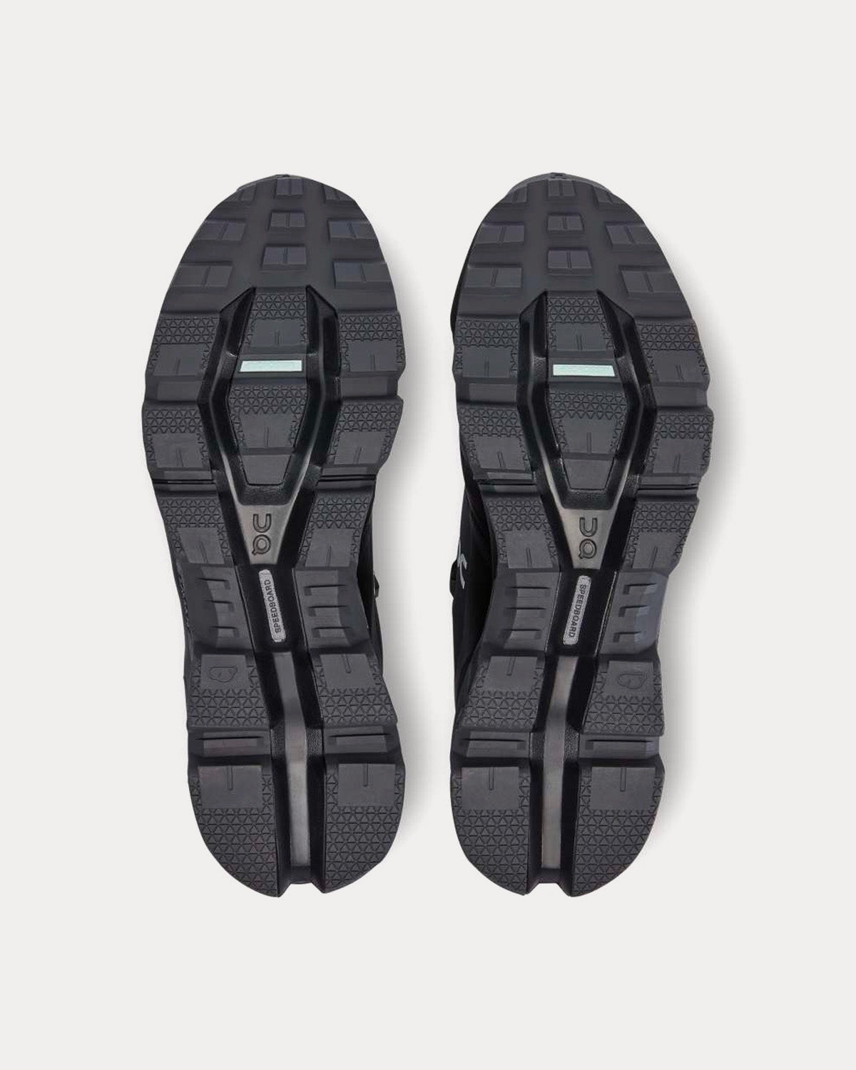 On Running Cloudwander Waterproof - Noir