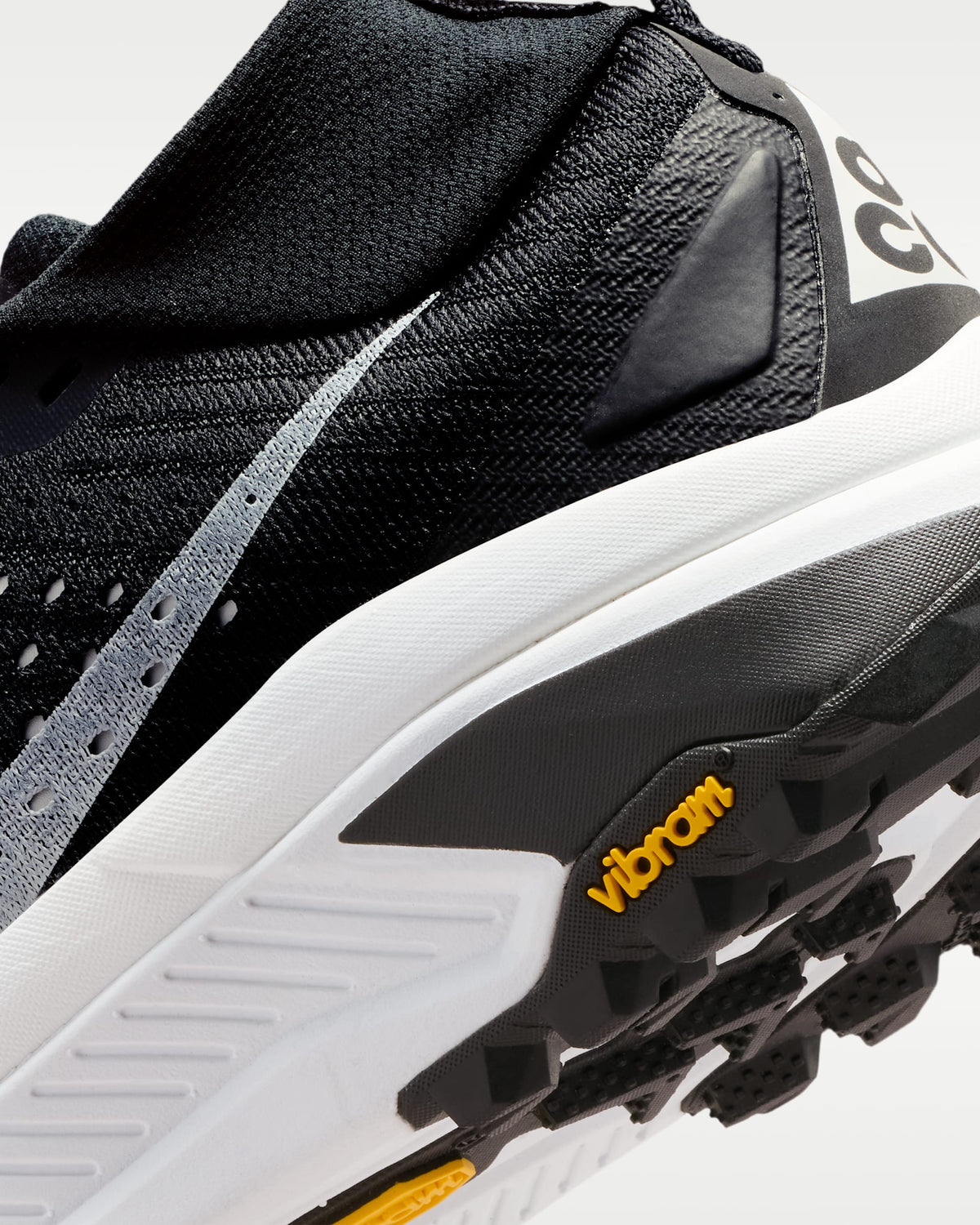 Nike ACG Zegama Trail Noir/Blanc