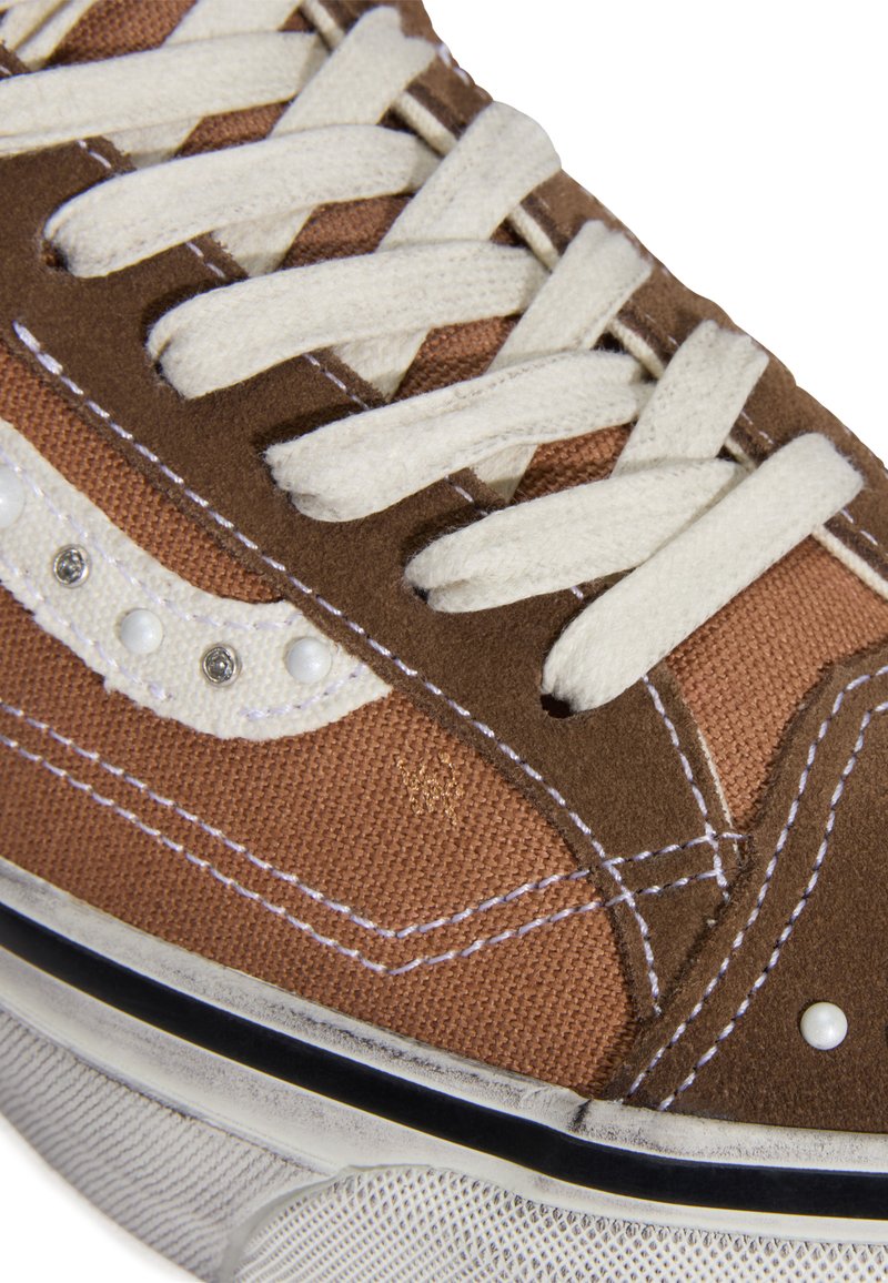 Vans Old Skool Premium "Vintage Cacao"