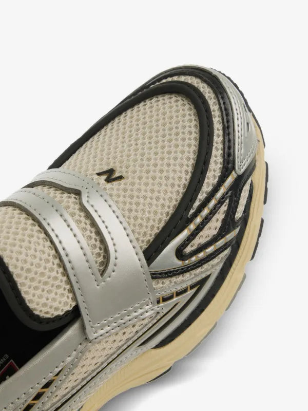 New Balance 1906L Silver Metallic Cream