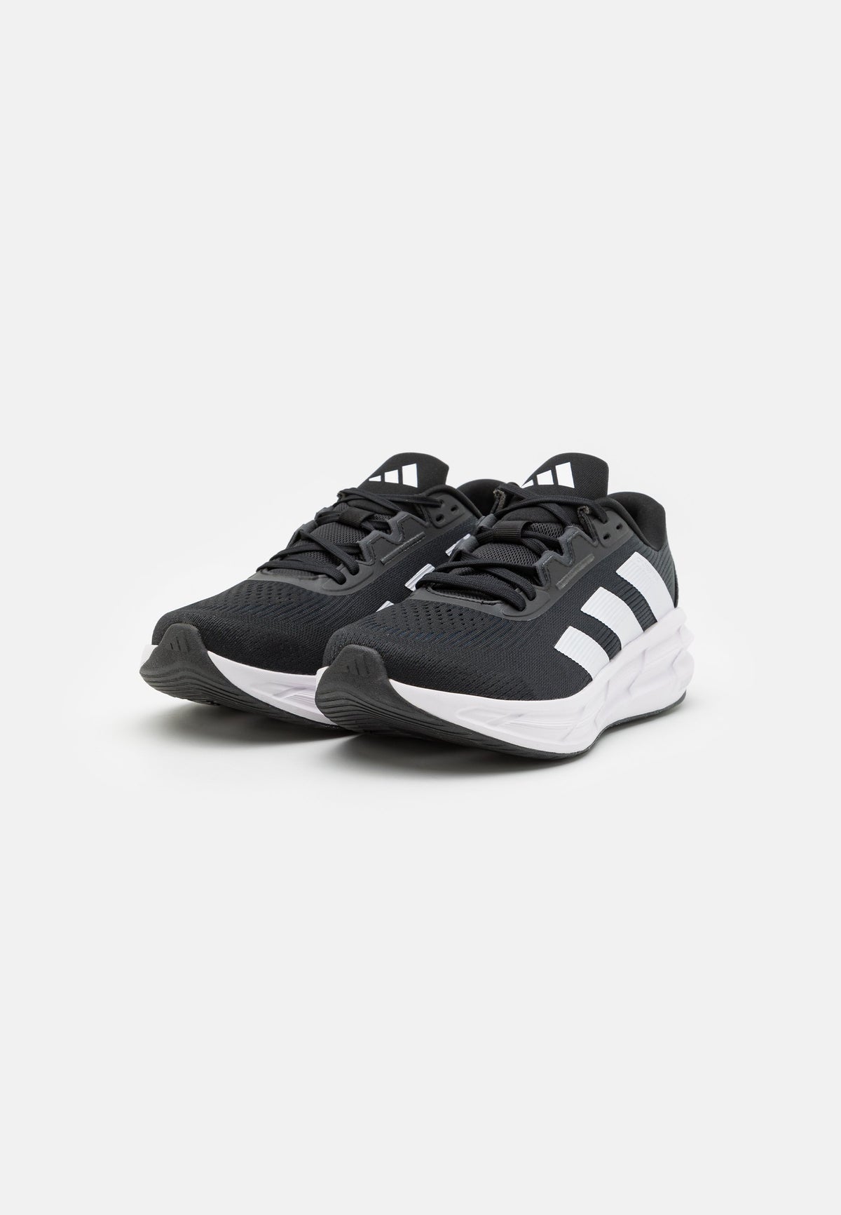Adidas Questar 3 "Noir/Blanc"