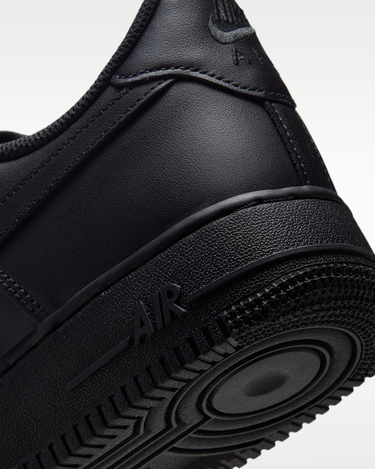 Nike Air Force 1 Low "Noir"