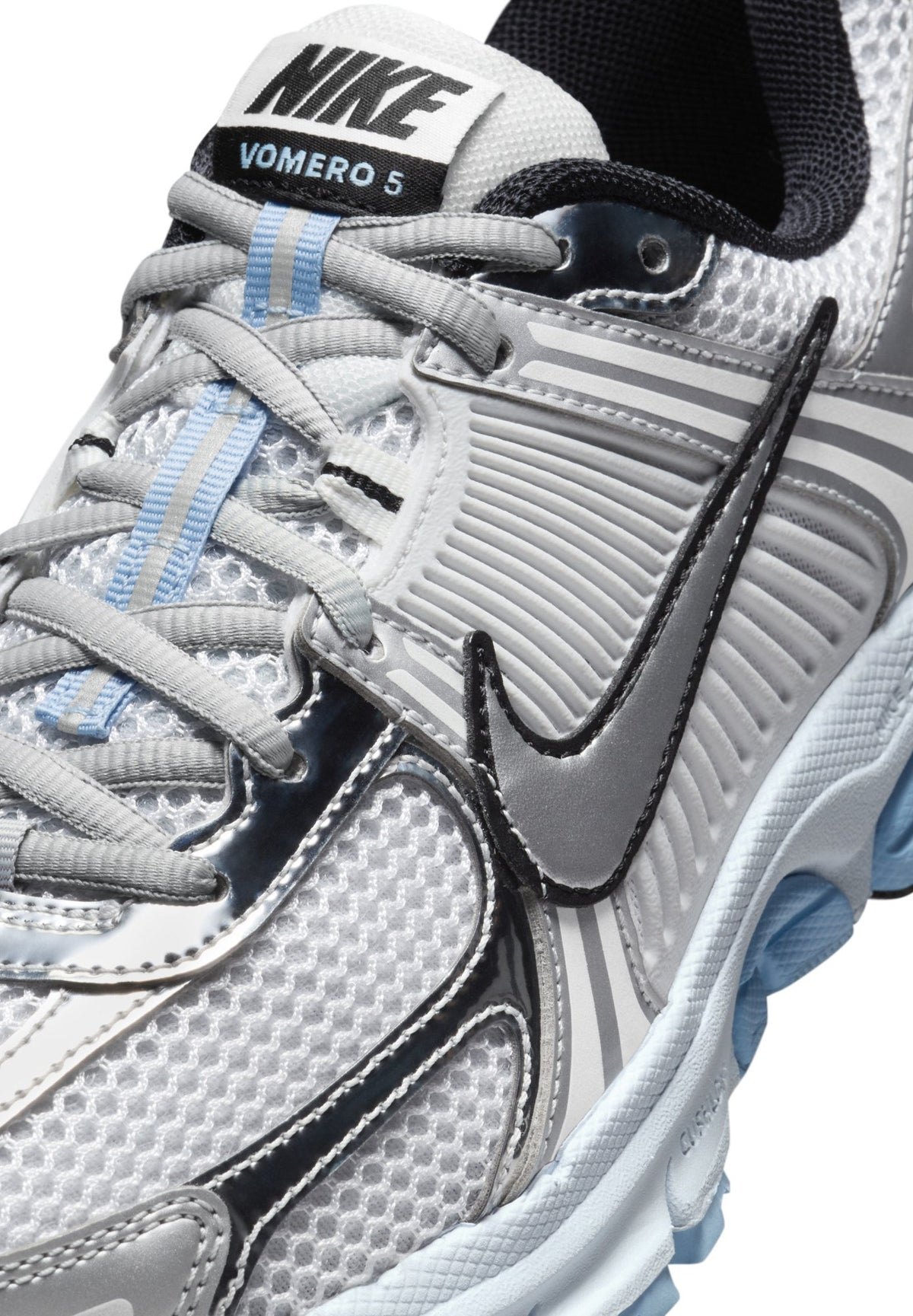 Nike Zoom Vomero 5 "Metallic Silver"