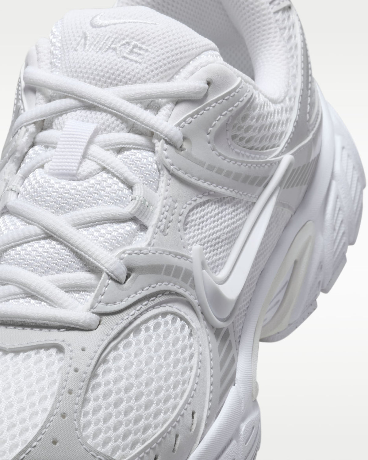 Nike V5 RNR - White & Metallic Silver