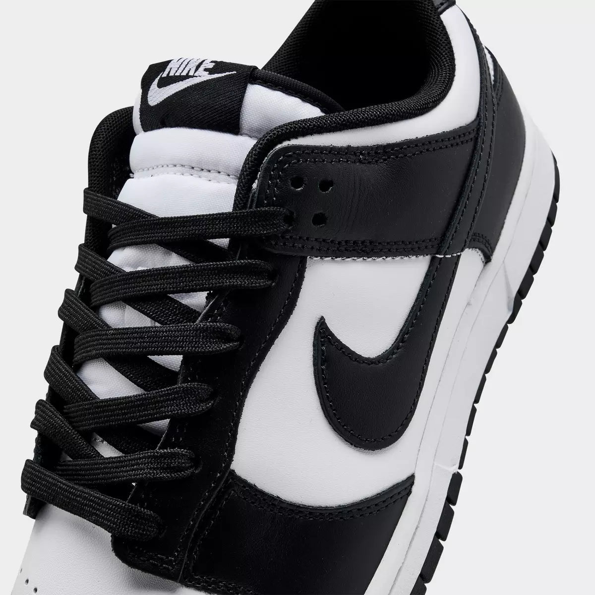 Nike Dunk Low "Panda"