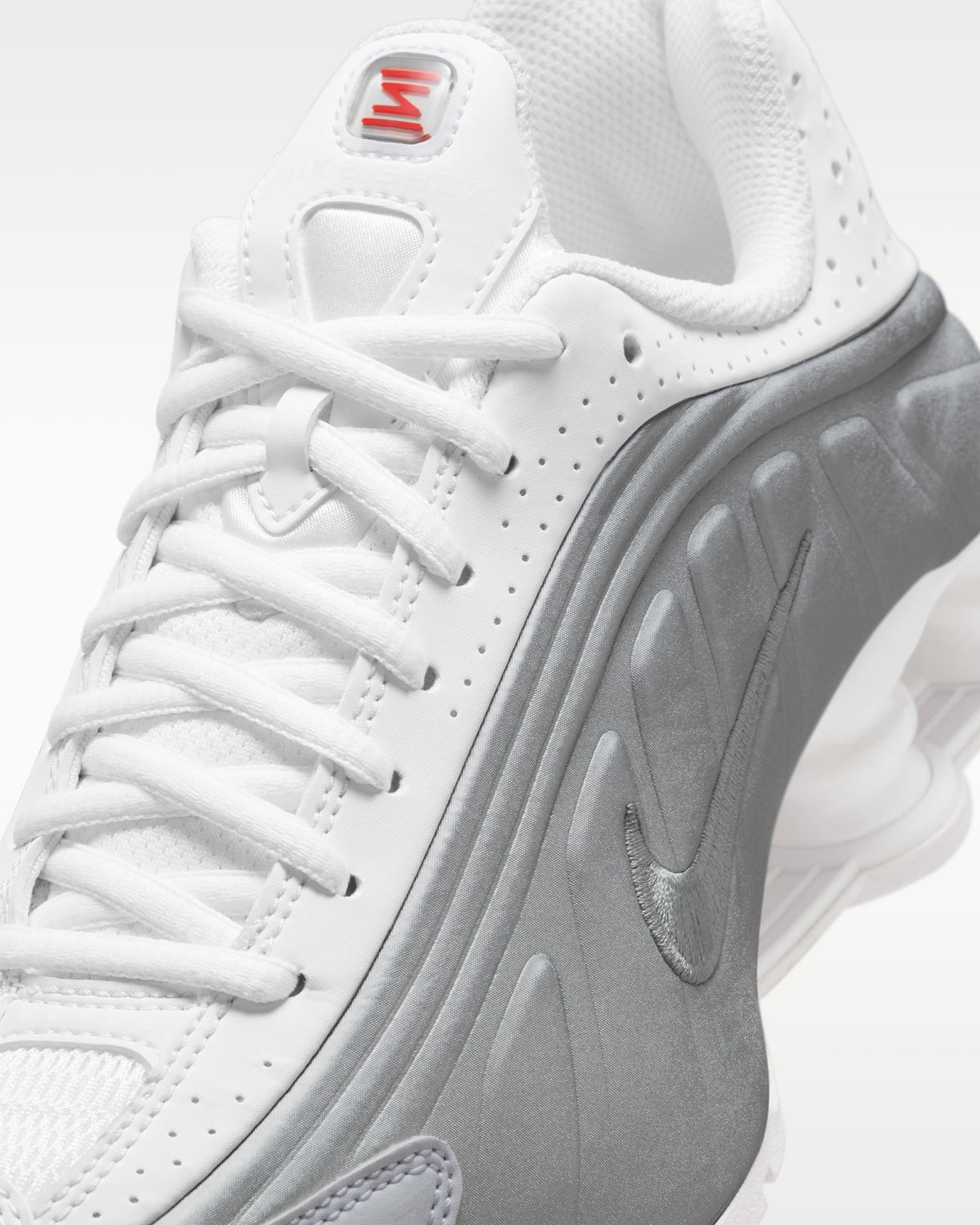 Nike Shox R4 "Blanc/Metallic Silver"