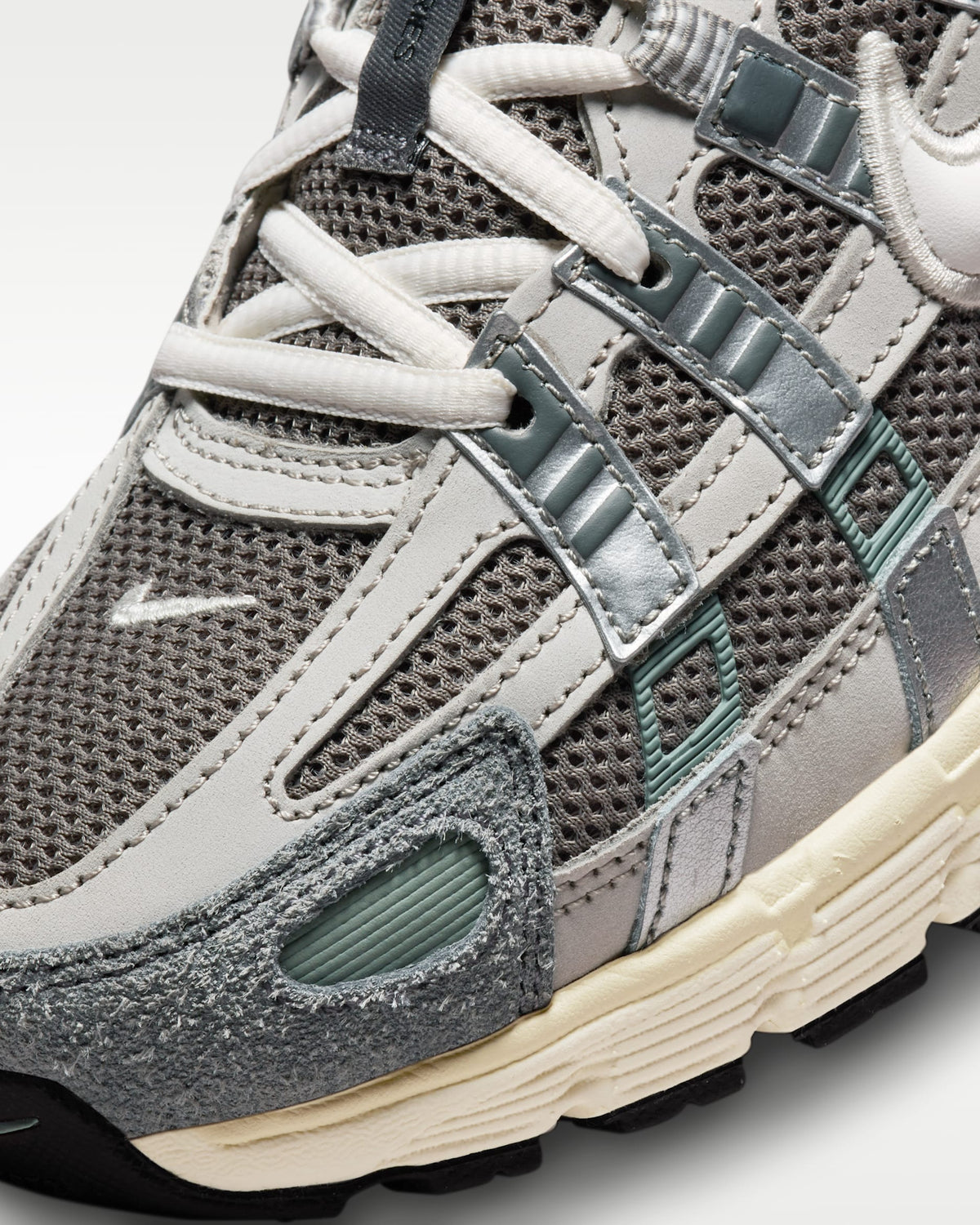 Nike P-6000 "Flat Pewter" - Gris Étain